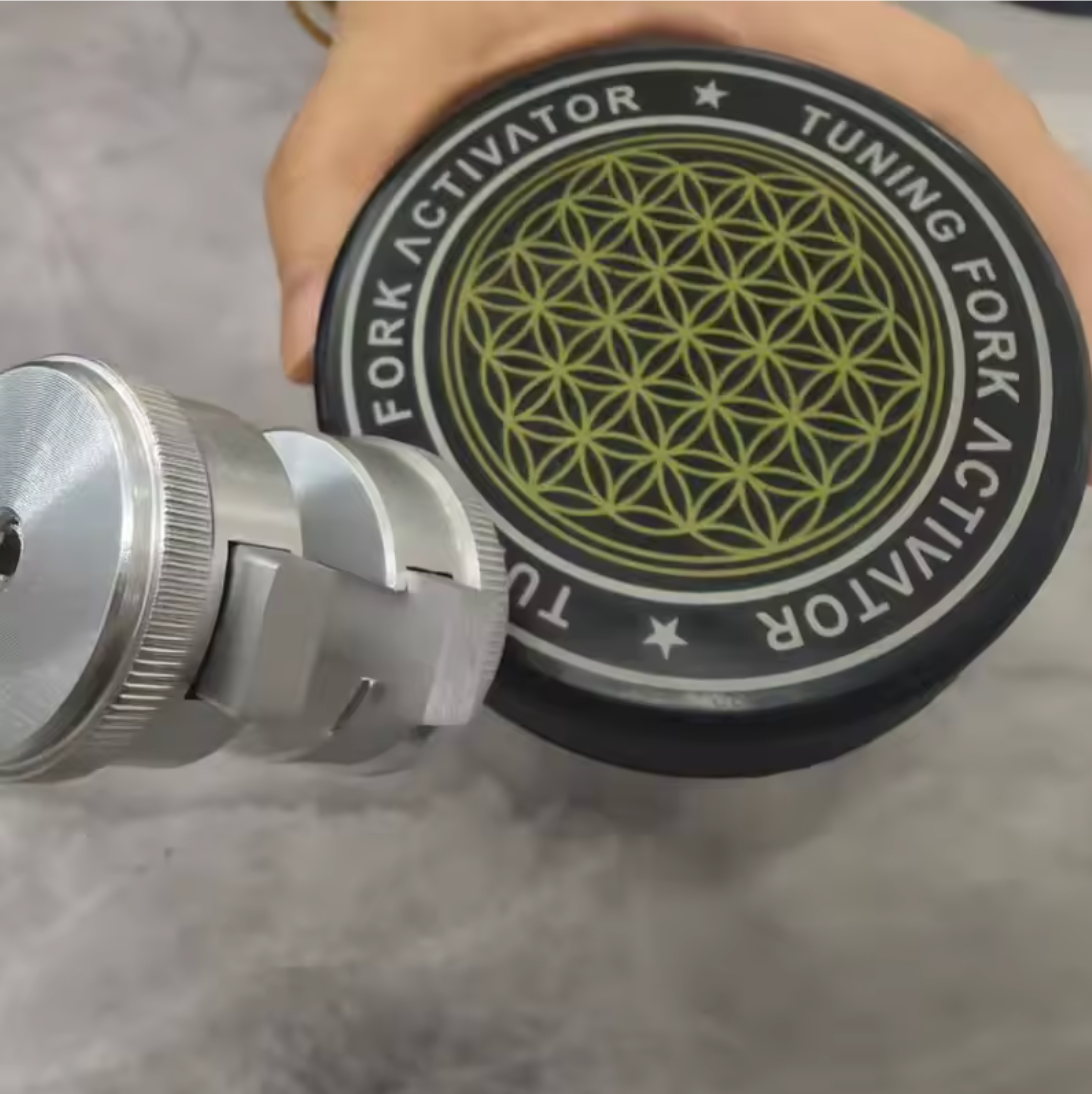 Activateur circulaire en caoutchouc 999-A